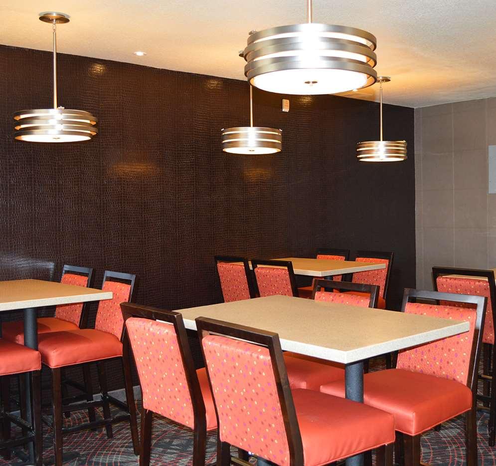 Black Gold Suites Tioga Restaurant foto